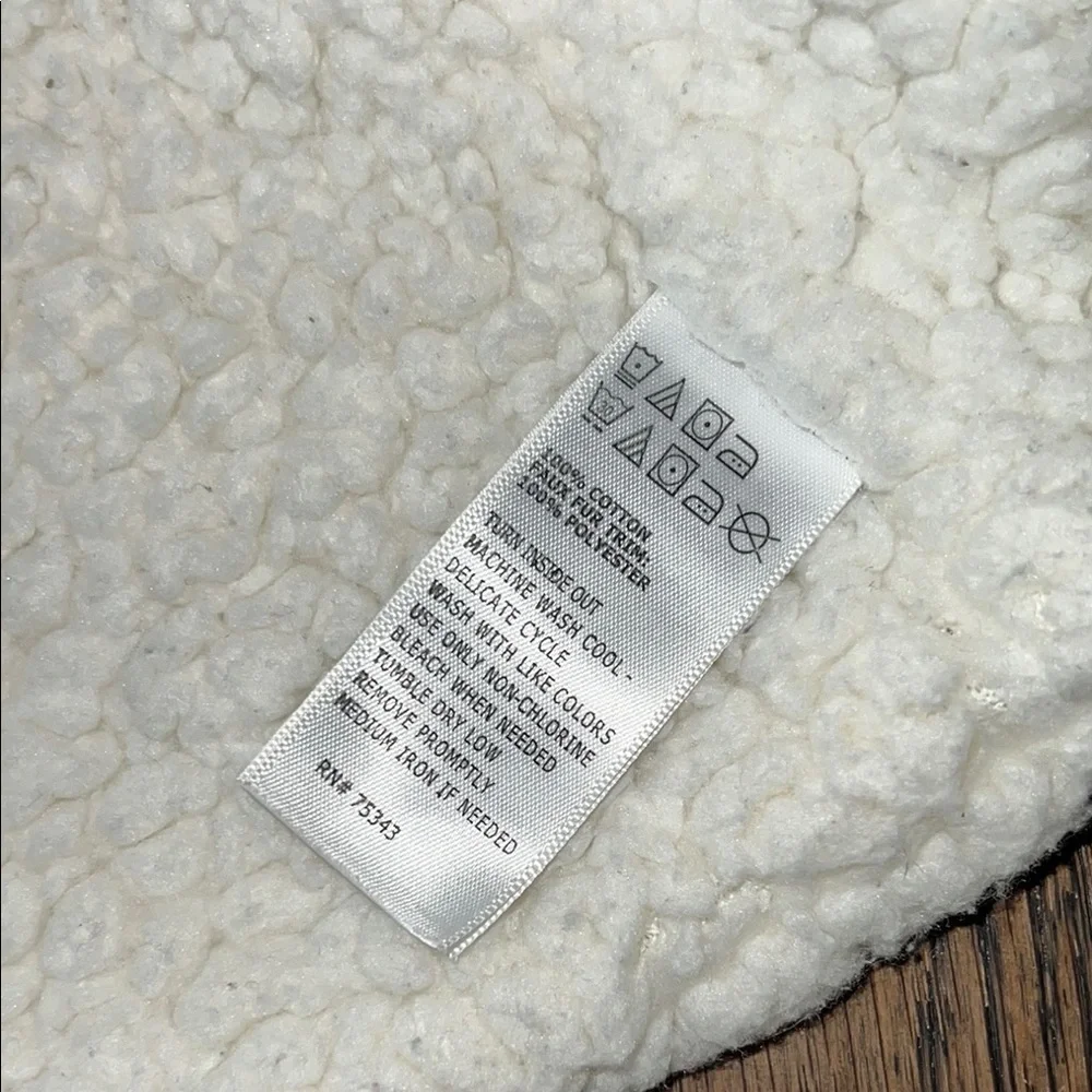 Tommy Bahama charming cream